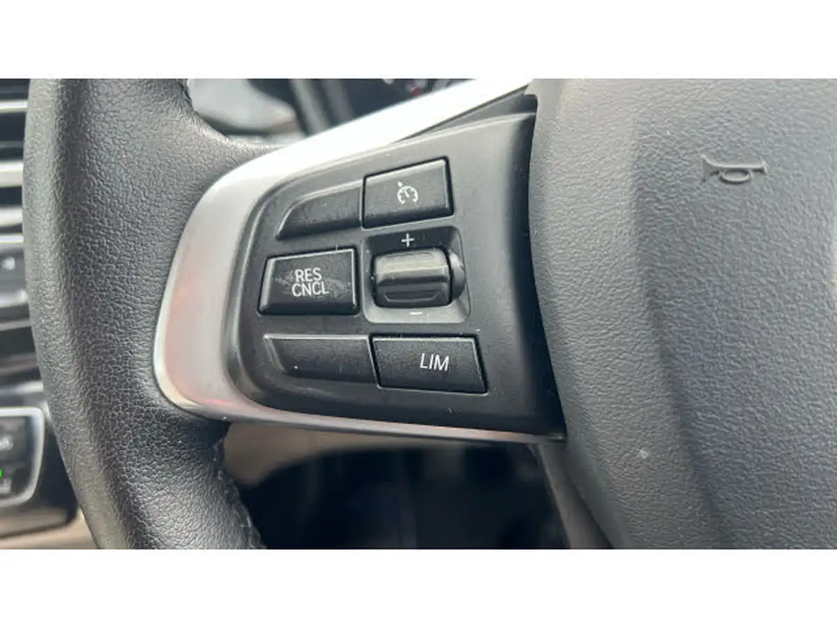 2021-bmw-x1-15-sdrive18i-xline-big-31