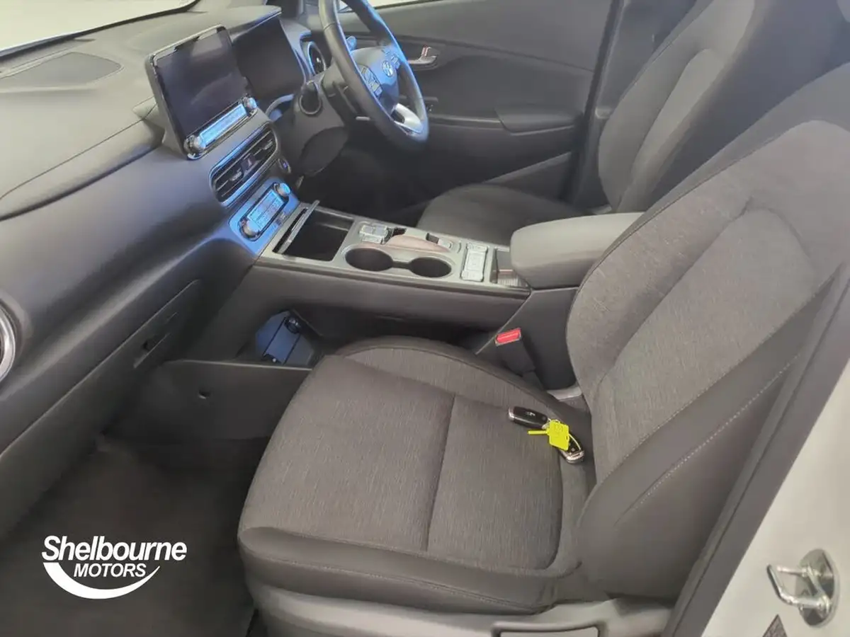 2022-hyundai-kona-e-premium-204ps-64kwh-7kw-obc-big-8