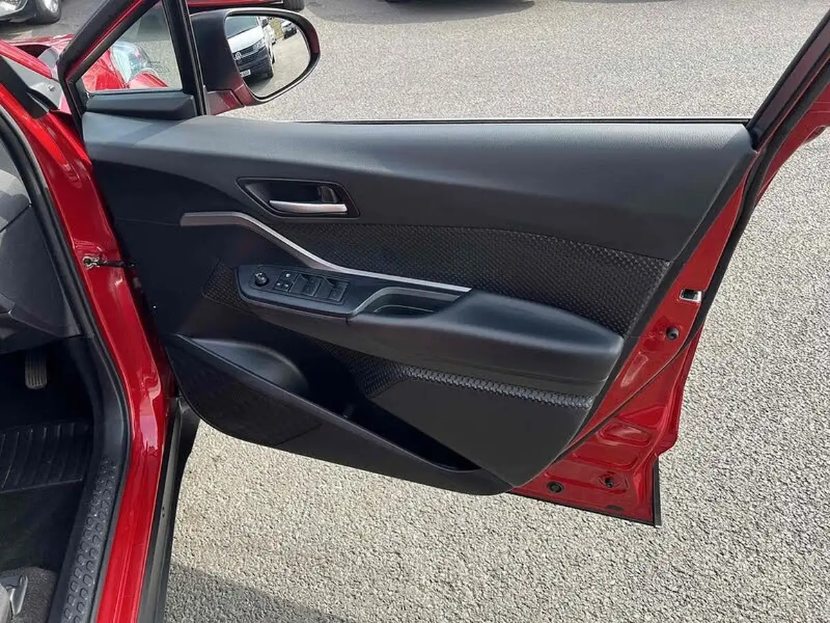 2020-toyota-c-hr-18-vvt-i-icon-parking-pack-big-20