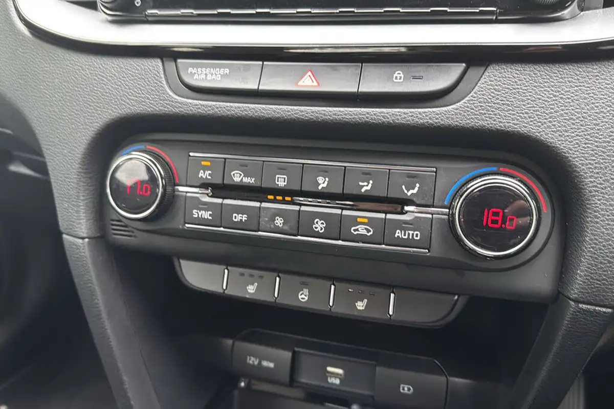 2019-kia-ceed-14-t-gdi-gt-line-big-15