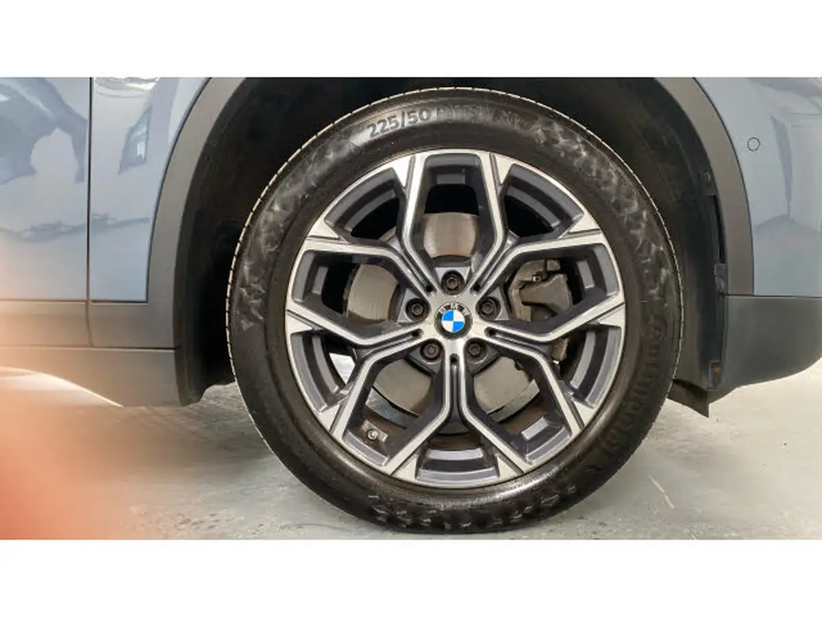 2021-bmw-x1-20-sdrive20i-xline-big-13