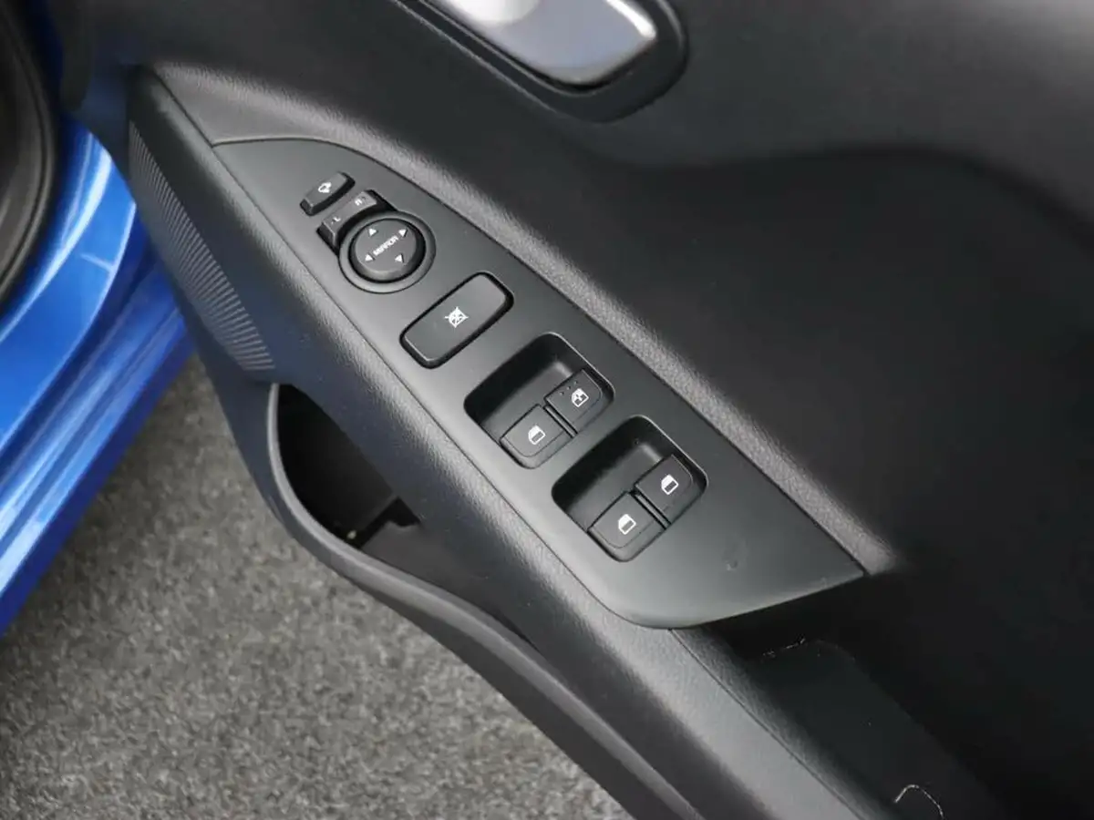 2022-kia-rio-10-t-gdi-2-big-22