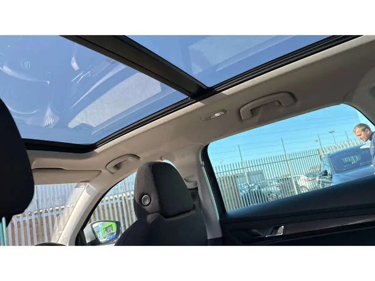 2019-skoda-karoq-20tdi-scout-150ps-big-32