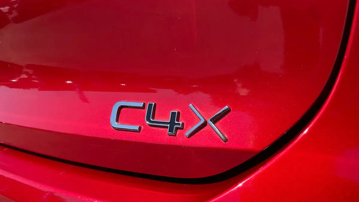 2024-citroen-c4-x-12-puretech-max-130ps-ss-eat8-big-43