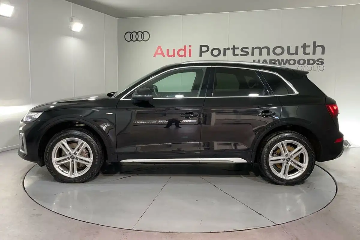 2023-audi-q5-20-45-tfsi-s-line-station-wagon-big-7