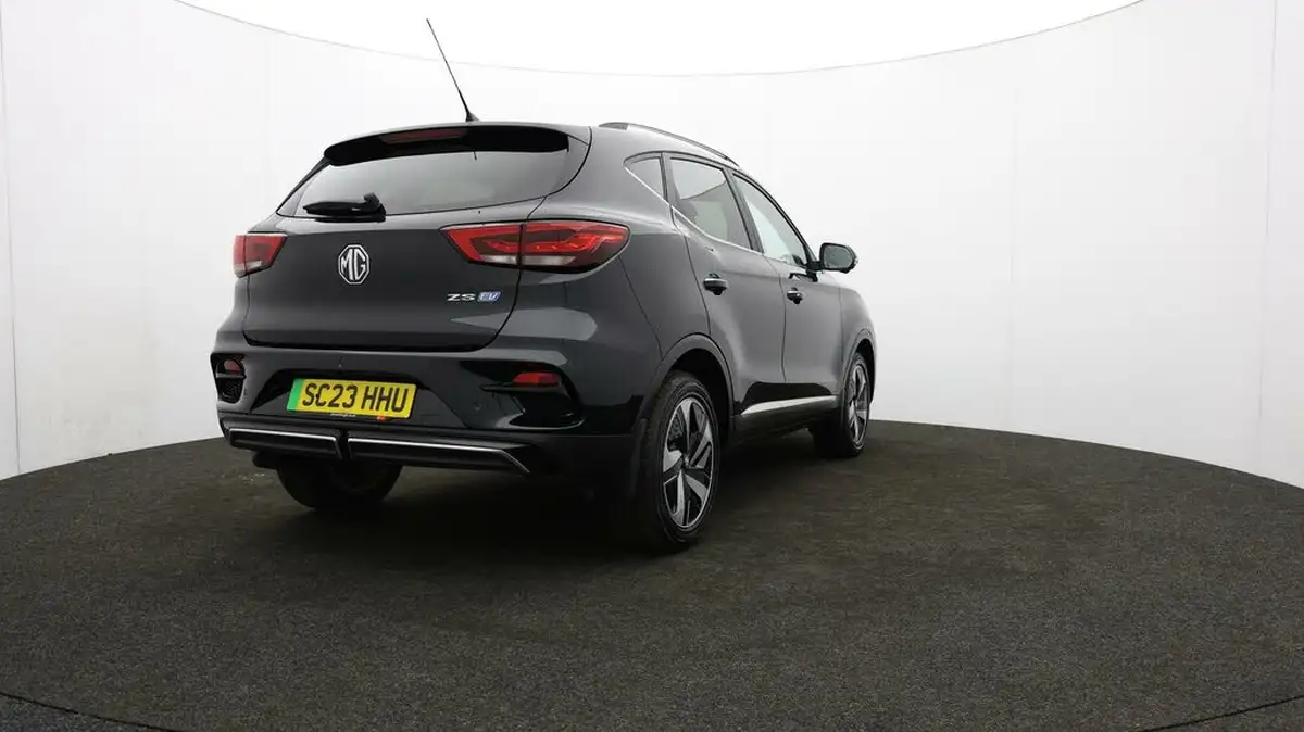2023-mg-zs-suv-e-trophy-connect-ev-156ps-long-range-big-74