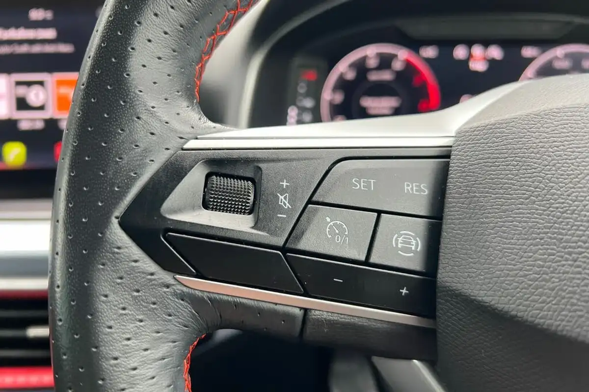 2022-seat-ibiza-10-tsi-fr-sport-95ps-big-25