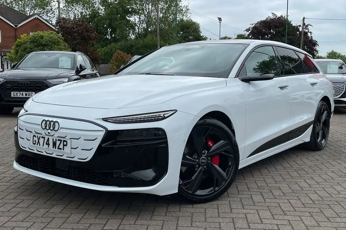 2025-audi-a6-e-tron-e-launch-edition-big-22