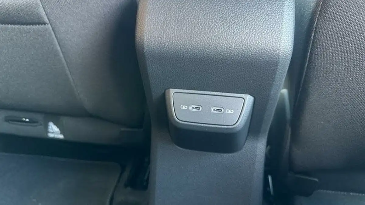 2025-volkswagen-taigo-15-tsi-r-line-big-10