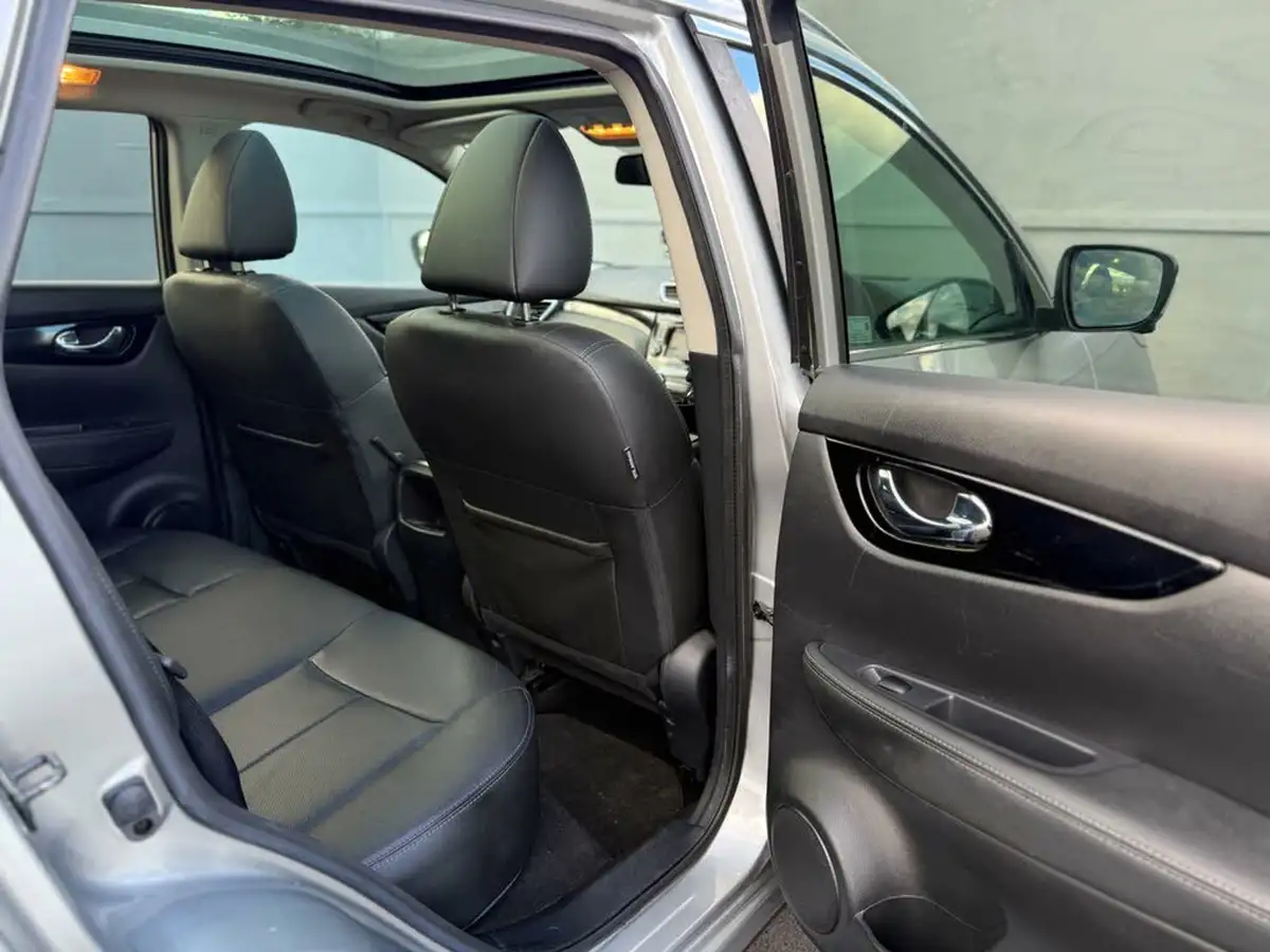 2015-nissan-qashqai-16dci-tekna-xtronic-cvt-big-24