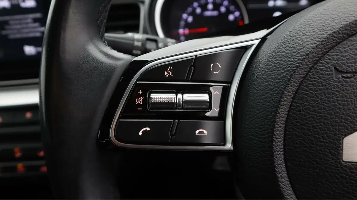 2022-kia-xceed-10-t-gdi-2-big-23