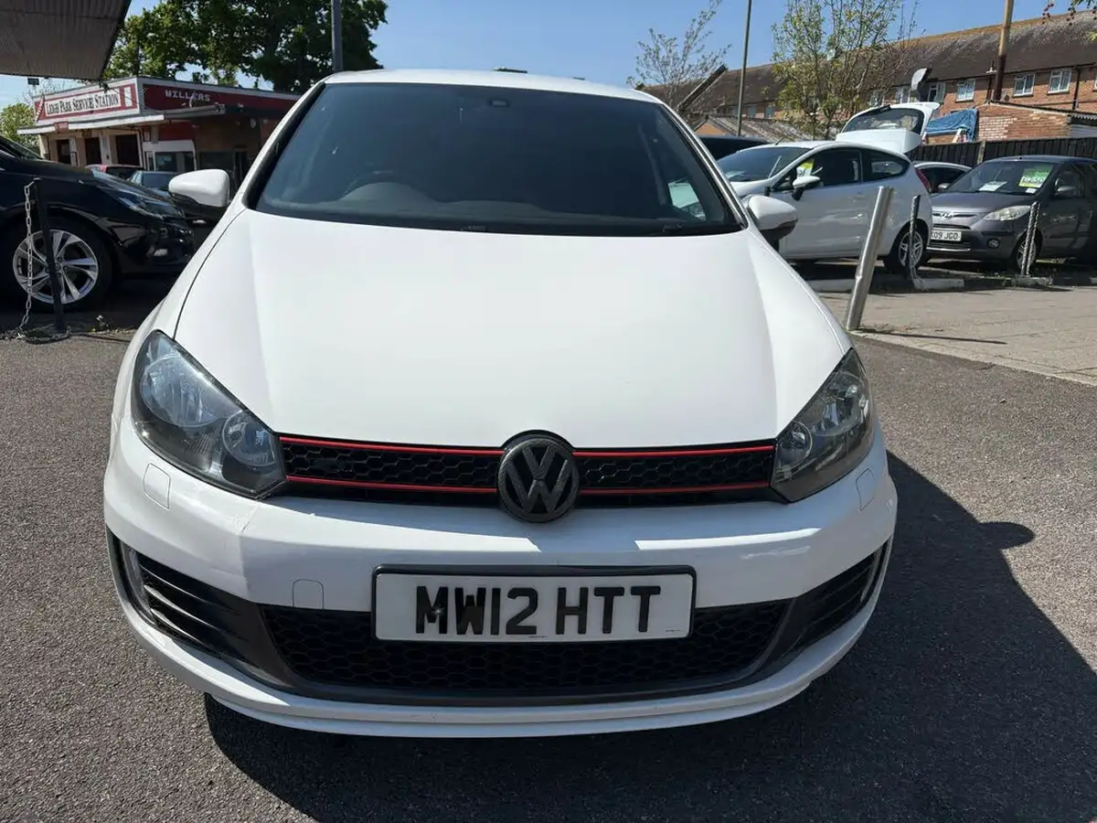 2012-volkswagen-golf-20-gti-tsi-210ps-hatchback-5d-big-1
