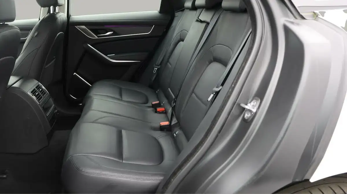 2022-jaguar-f-pace-20-d200-s-big-15