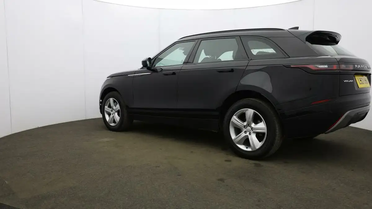 2021-land-rover-range-rover-velar-20-d200-velar-big-64