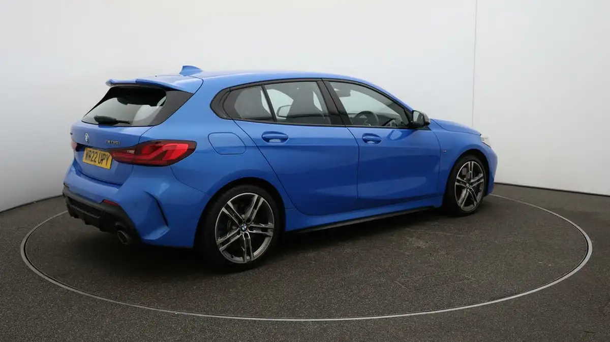 2022-bmw-1-series-20-m135i-xdrive-big-53