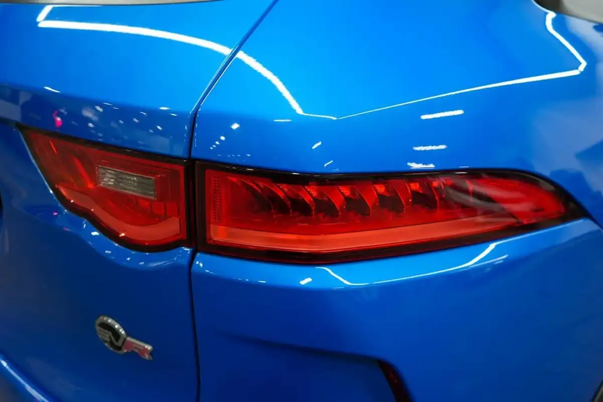 2019-jaguar-f-pace-50-v8-sc-svr-ss-big-9