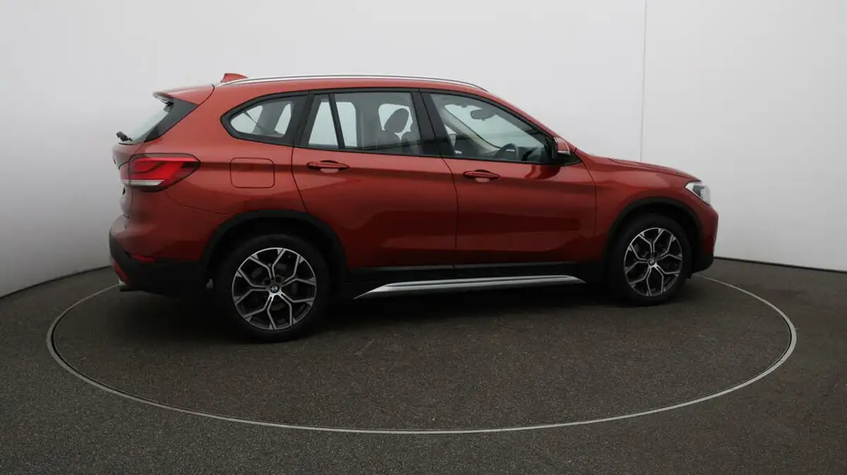 2021-bmw-x1-20-xdrive20i-xline-big-51