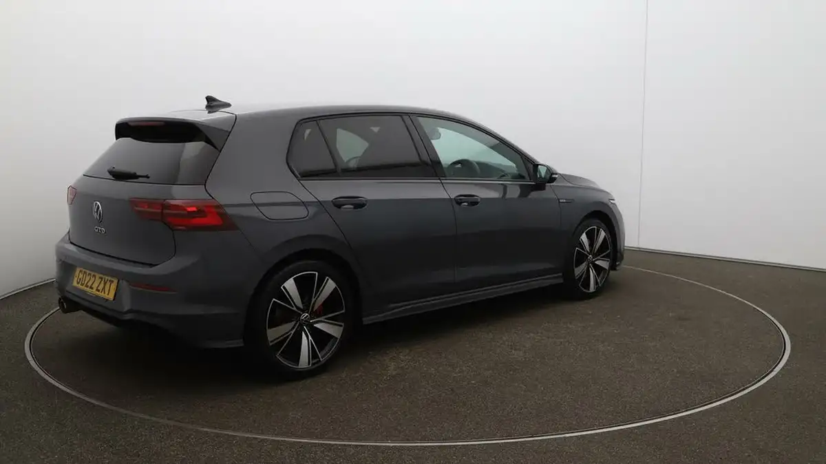2022-volkswagen-golf-20tdi-gtd-big-54