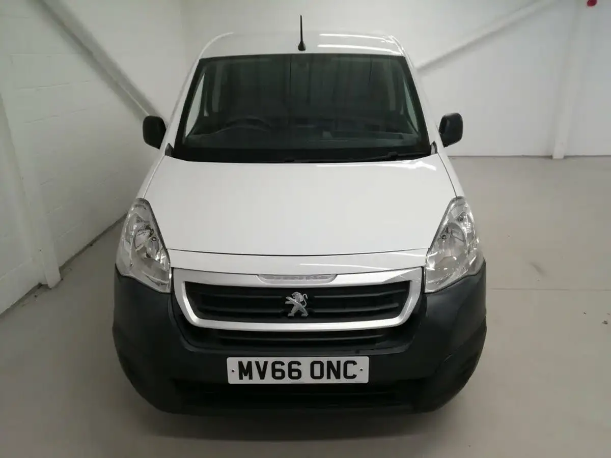 2016-peugeot-partner-16bluehdi-professional-l1-100eu6-854-big-26