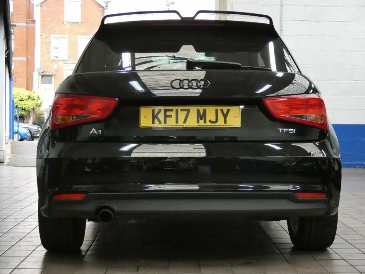 2017-audi-a1-10-tfsi-sport-hatchback-3d-big-31