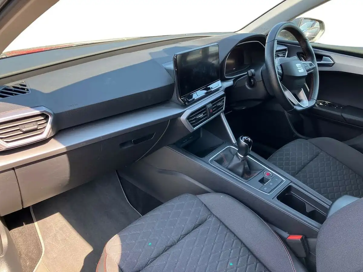 2021-seat-leon-10-tsi-evo-fr-hatchback-big-6