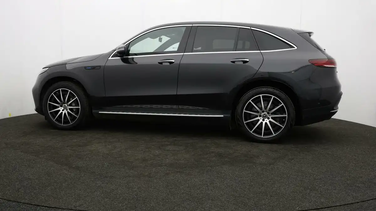 2022-mercedes-benz-eqc-e-eqc-400-amg-line-big-62