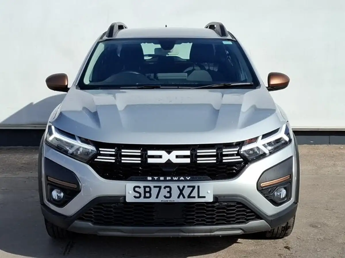 2023-dacia-sandero-stepway-10-tce-essential-90bhp-big-18
