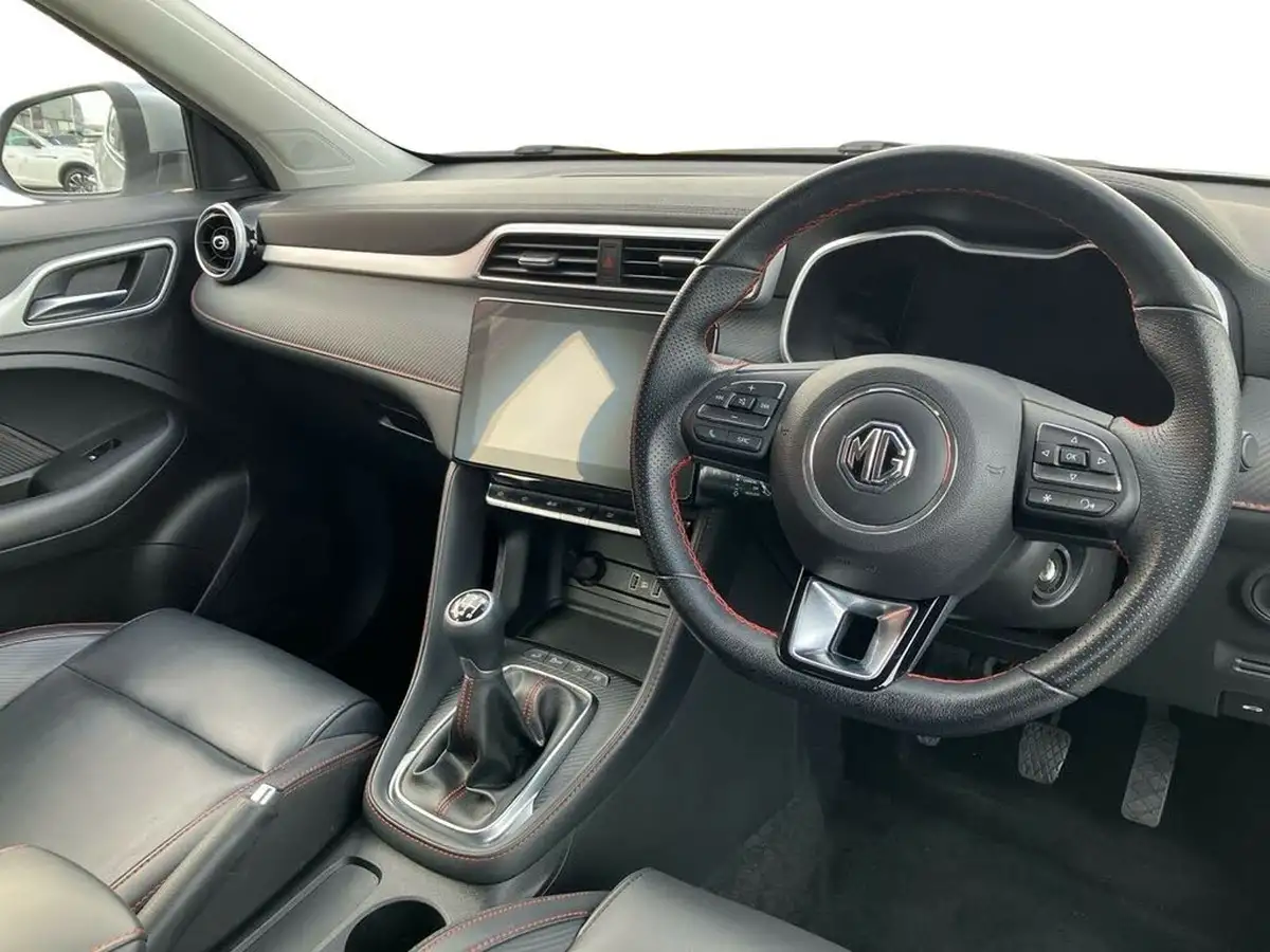 2022-mg-zs-suv-15-vti-tech-exclusive-big-8