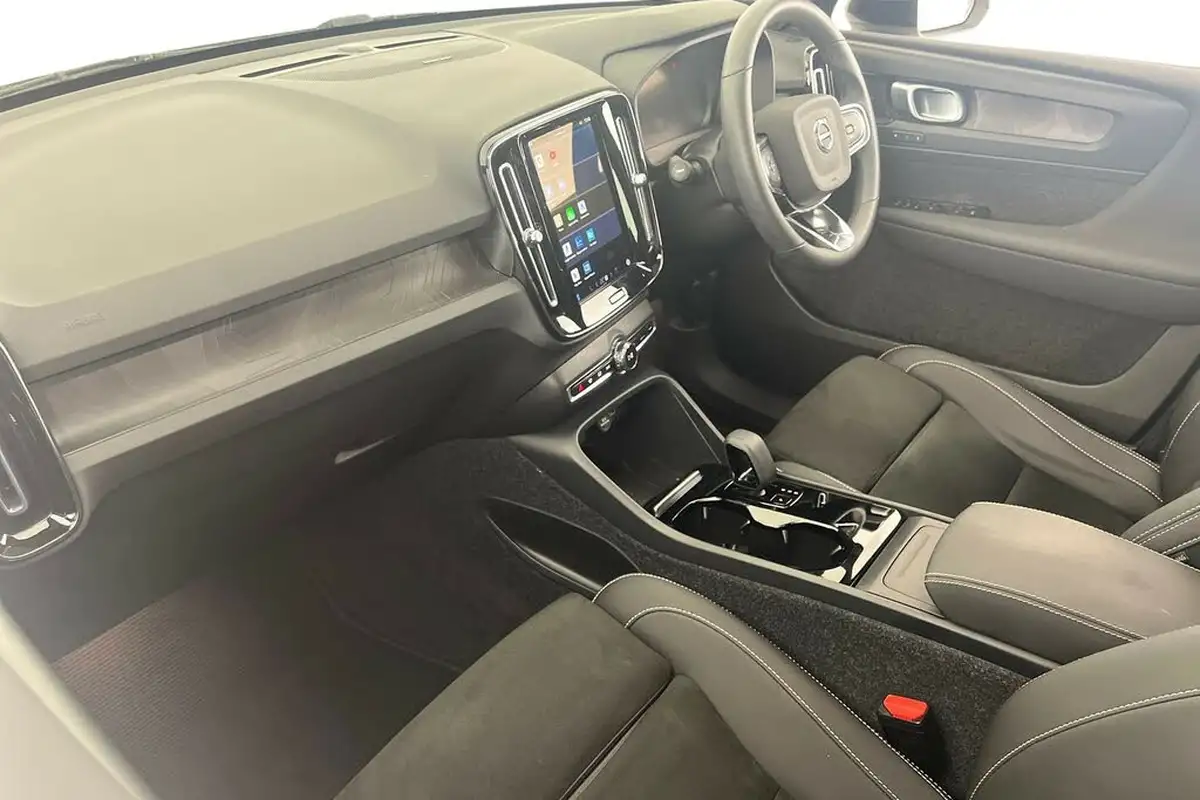 2022-volvo-c40-e-twin-recharge-pro-big-1