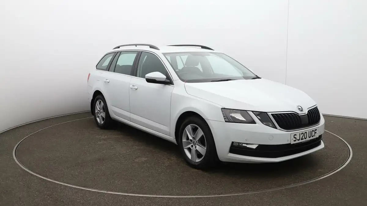 2020-skoda-octavia-16tdi-se-technology-estate-big-42