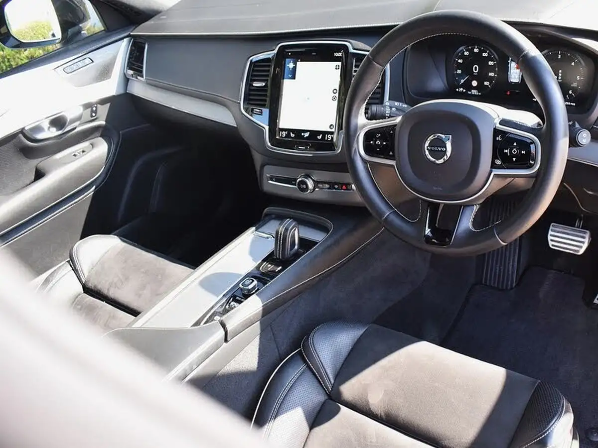 2021-volvo-xc90-20td-b5-r-design-big-2