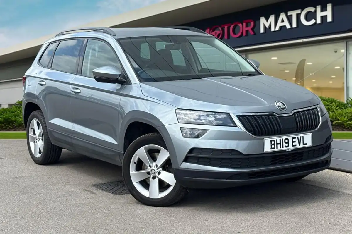 2019-skoda-karoq-20tdi-se-big-0