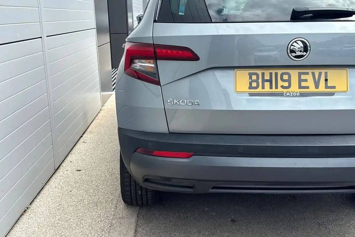 2019-skoda-karoq-20tdi-se-big-24