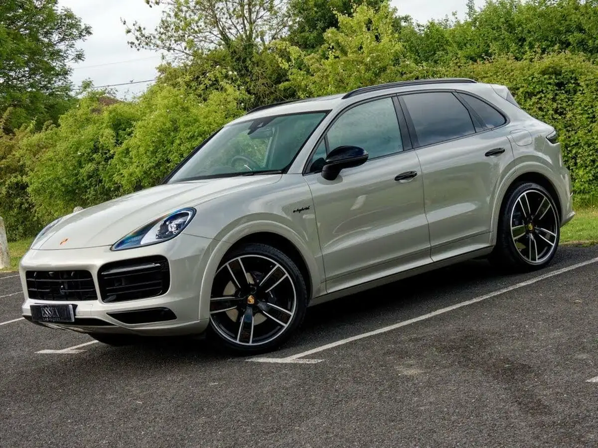 2023-porsche-cayenne-30-v6-e-hybrid-462ps-station-wagon-big-4
