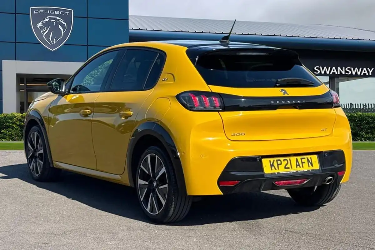2021-peugeot-208-12-puretech-gt-100bhp-big-1