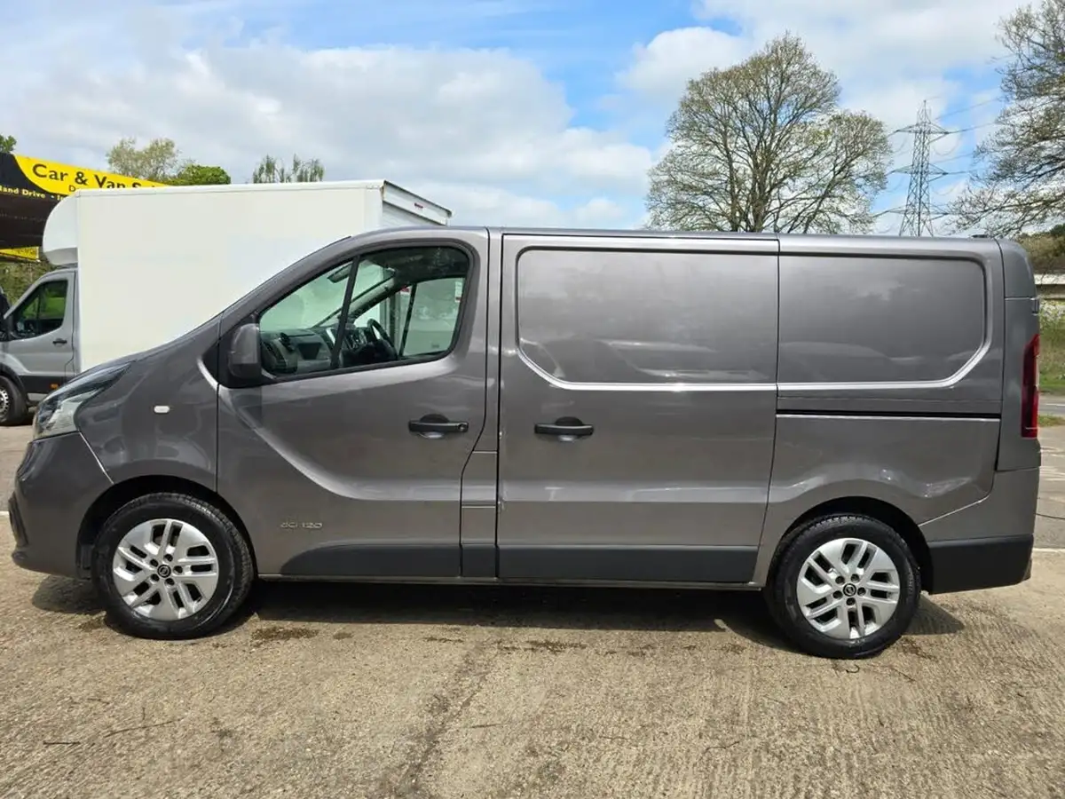 2019-nissan-nv300-16dci-tekna-l1h1-120ps-10t-panel-van-big-5