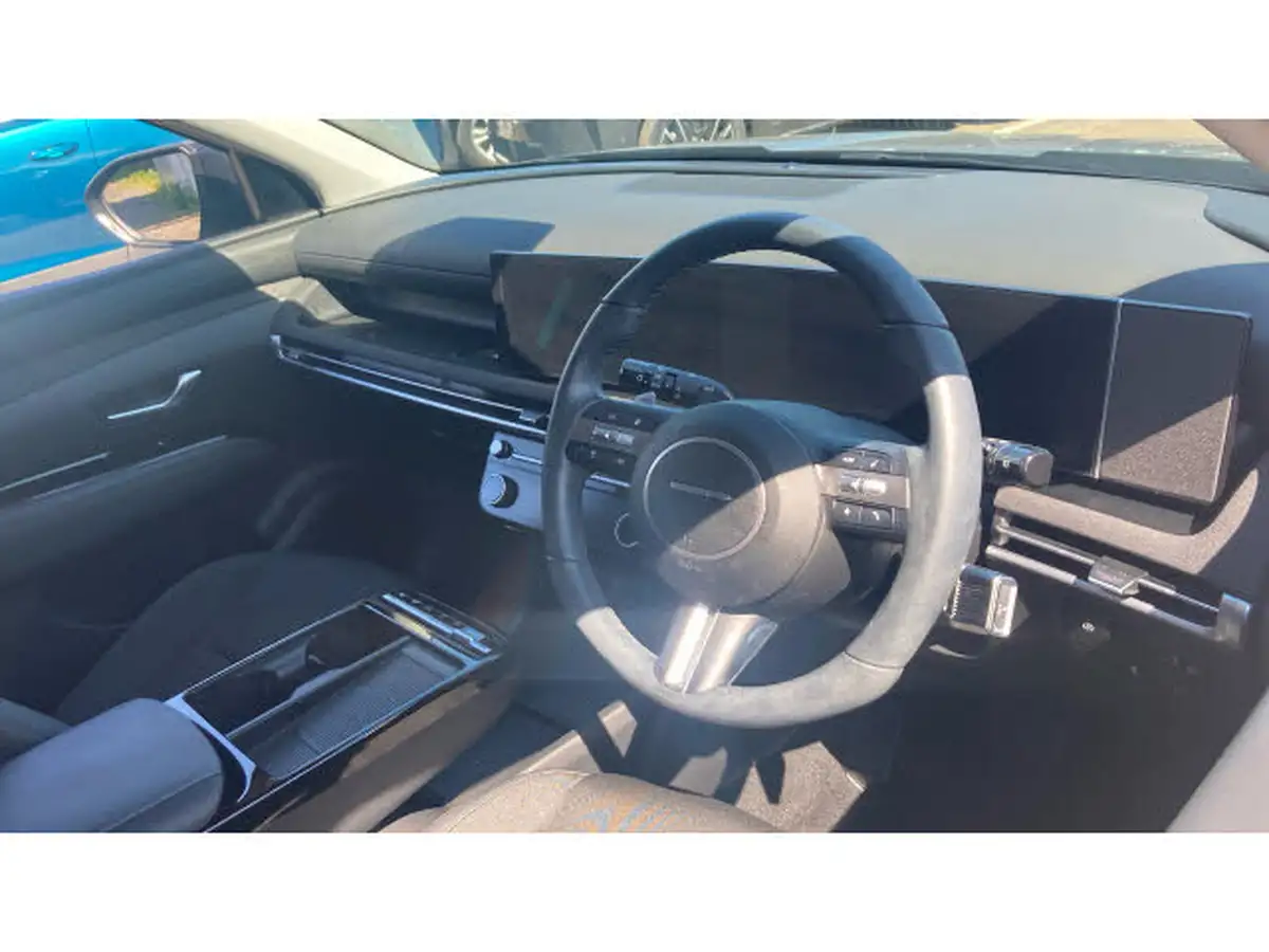 2024-hyundai-tucson-16-t-gdi-premium-160ps-48v-mhev-two-tone-roof-7dct-big-10