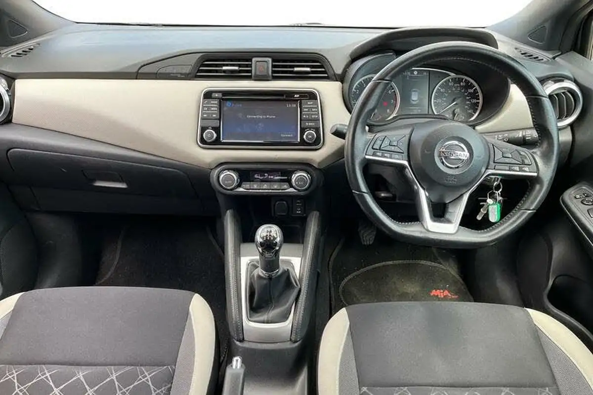 2017-nissan-micra-09-ig-t-n-connecta-big-9