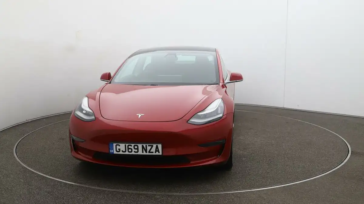 2019-tesla-model-3-e-4x4-performance-pack-big-38