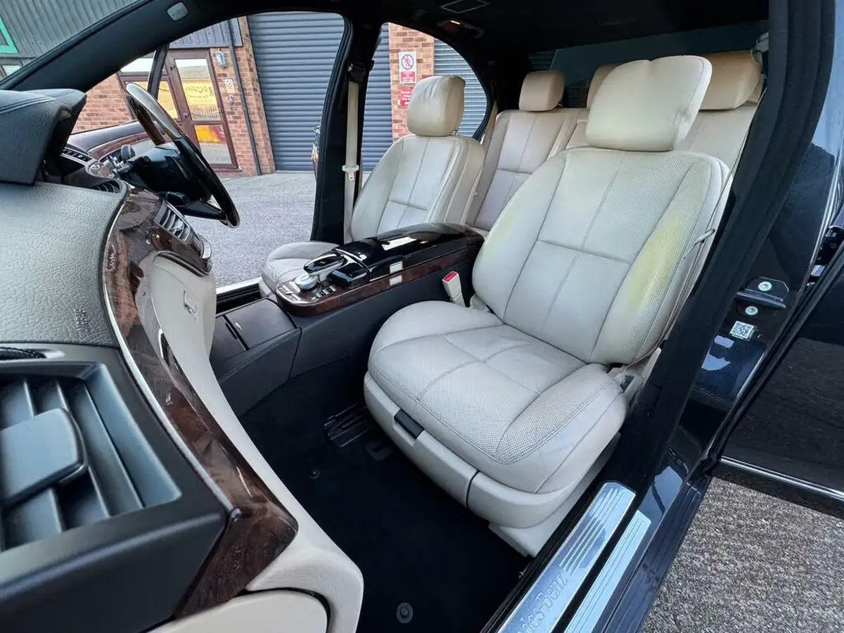 2009-mercedes-benz-s-class-30td-s320-cdi-big-22