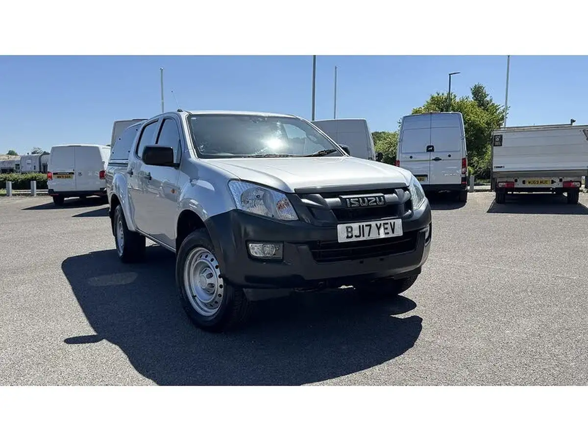 2017-isuzu-d-max-25td-4x4-double-pickup-big-0