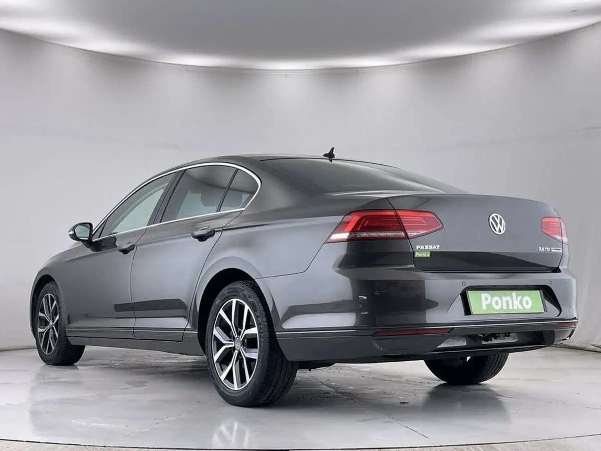 2015-volkswagen-passat-20tdi-se-business-bmtss-saloon-4d-big-2