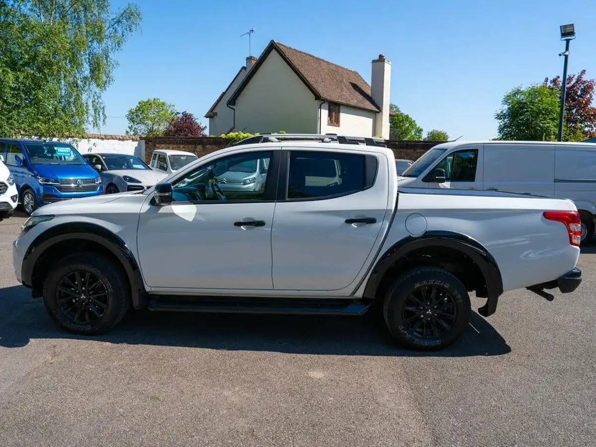 2019-mitsubishi-l200-24di-d-challenger-auto-big-15