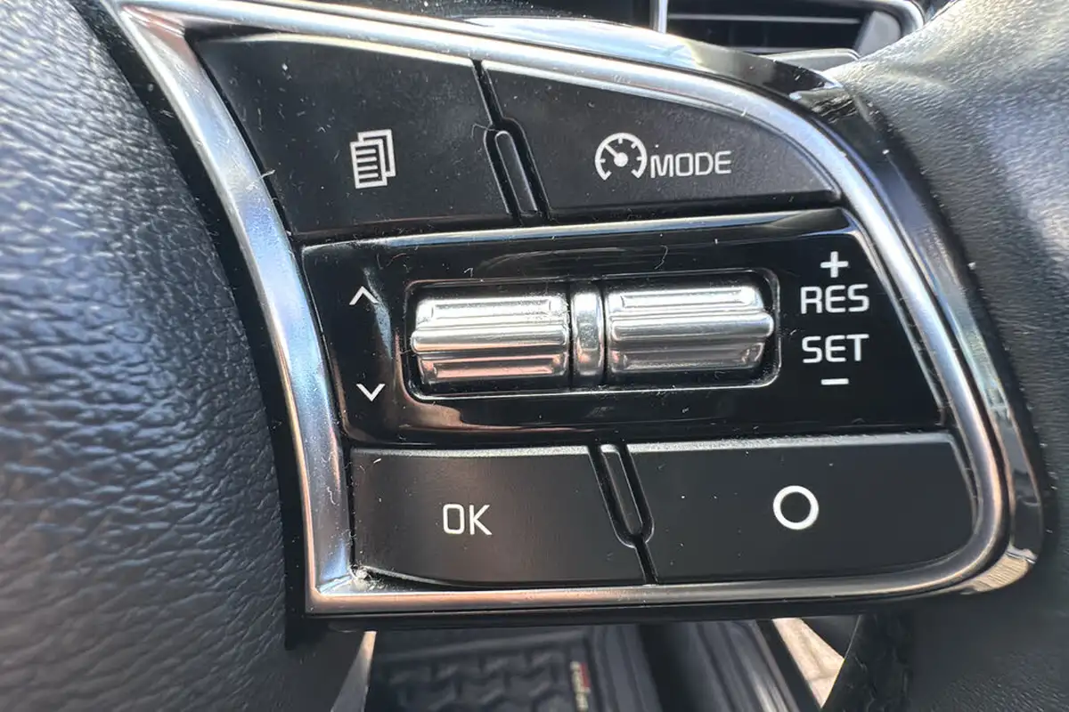 2022-kia-xceed-15-t-gdi-4-big-34