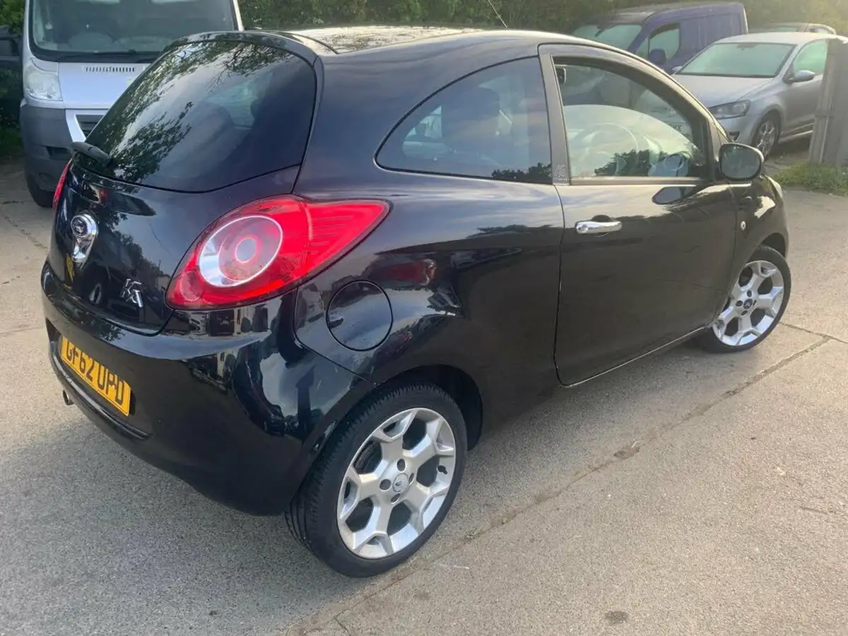 2012-ford-ka-12-titanium-69ps-big-21