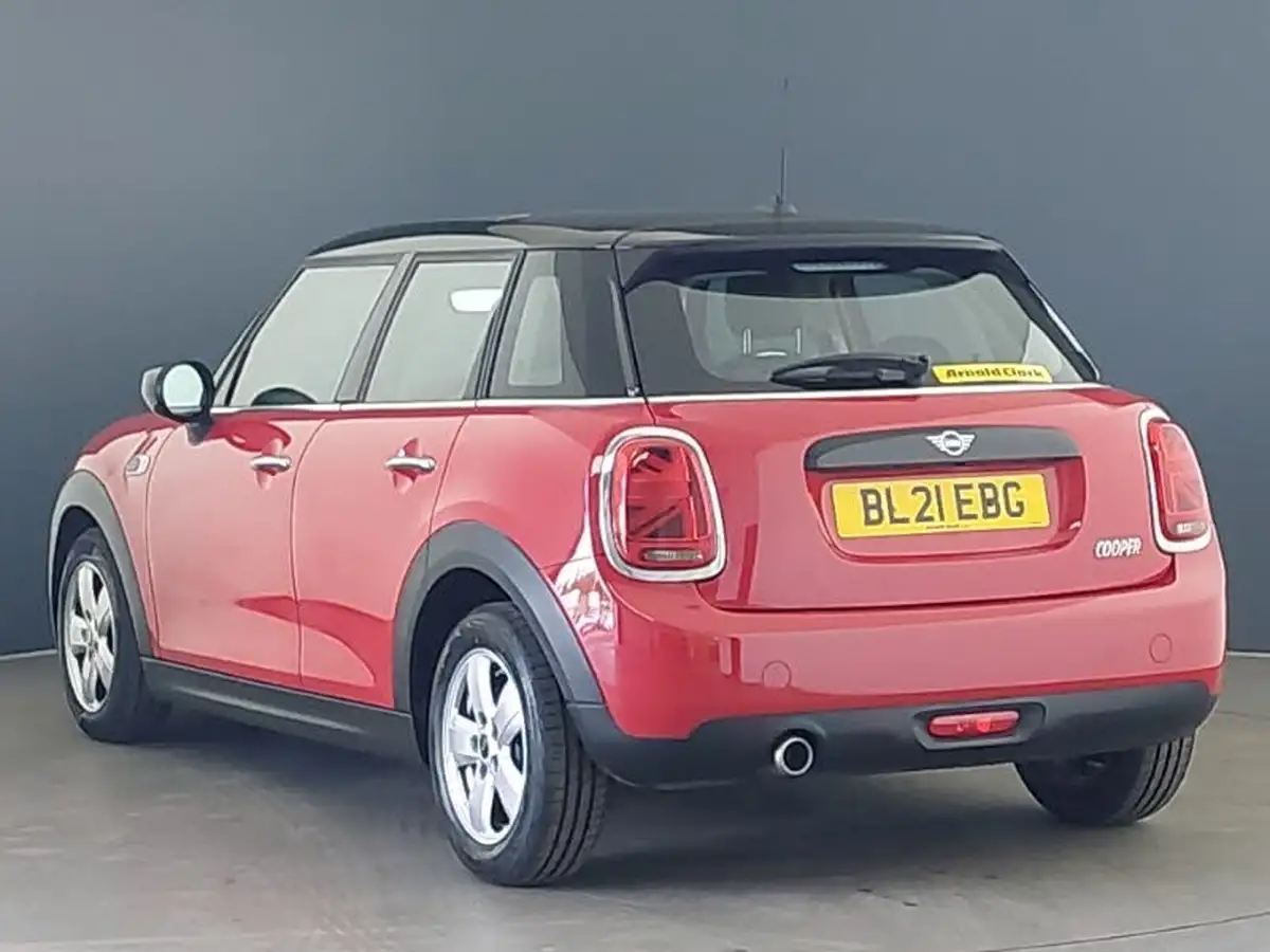 2021-mini-countryman-15-cooper-classic-big-1