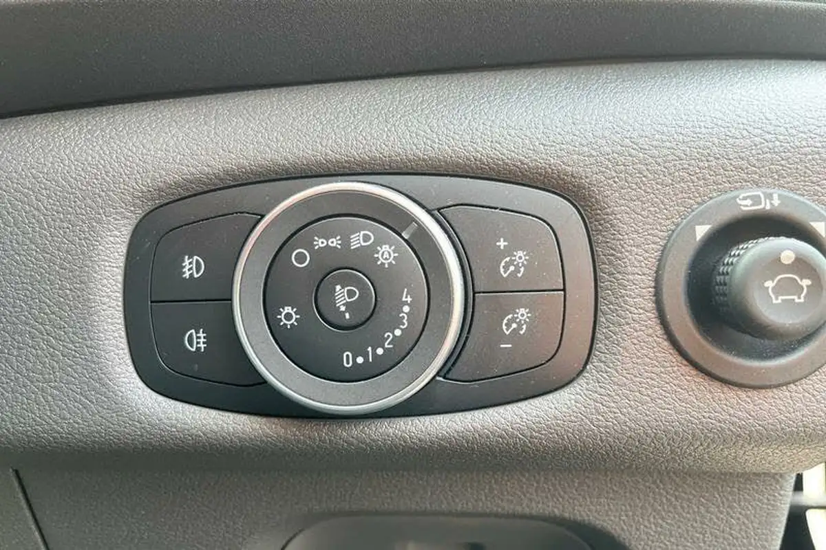 2024-ford-transit-20tdci-350-l4h3-leader-170pseu6d-panel-van-big-15