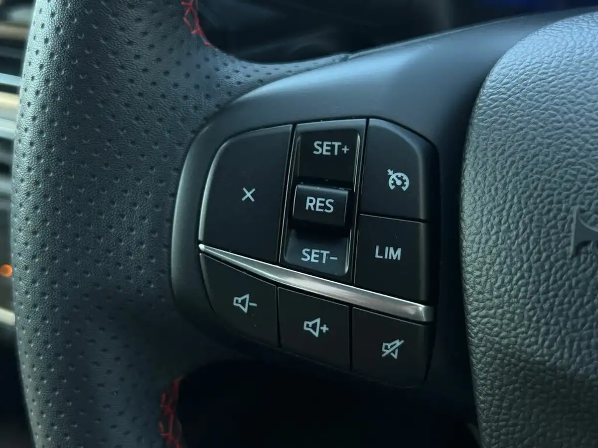 2022-ford-kuga-25t-st-line-x-edition-225ps-phev-big-18