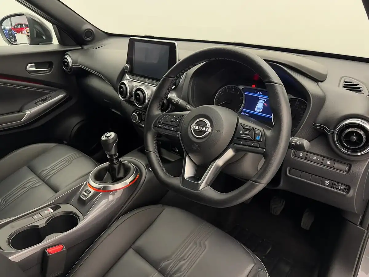 2024-nissan-juke-10-dig-t-tekna-big-19