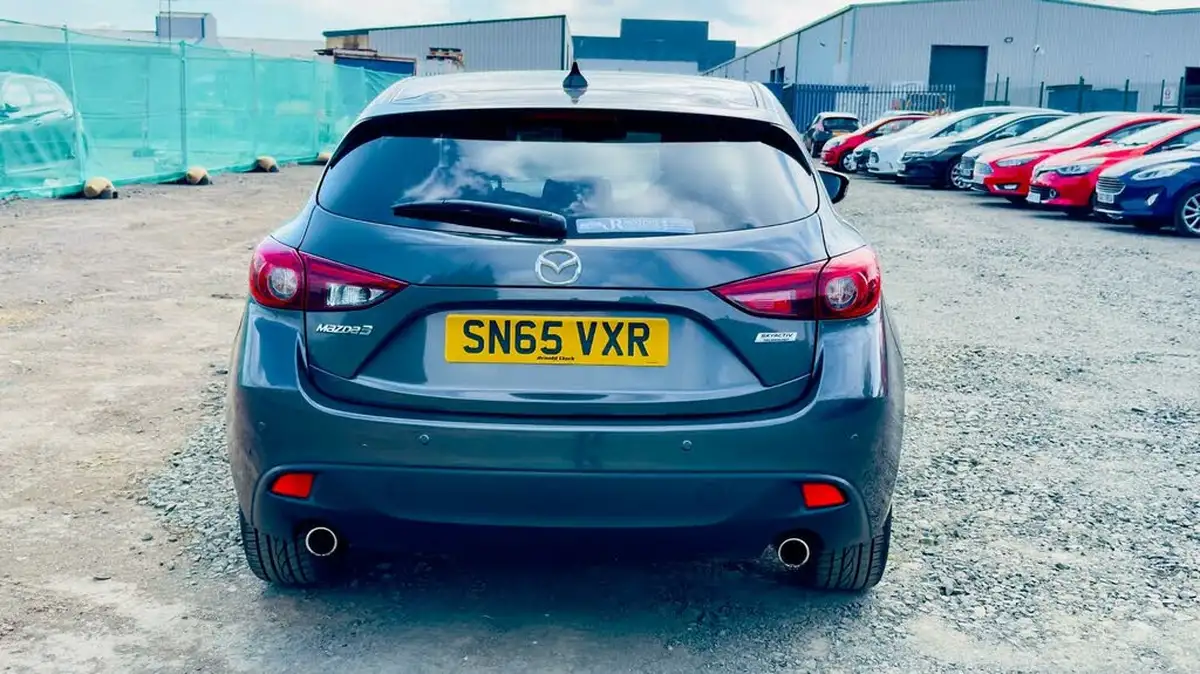 2015-mazda-mazda3-22td-sport-nav-hatchback-5d-big-6